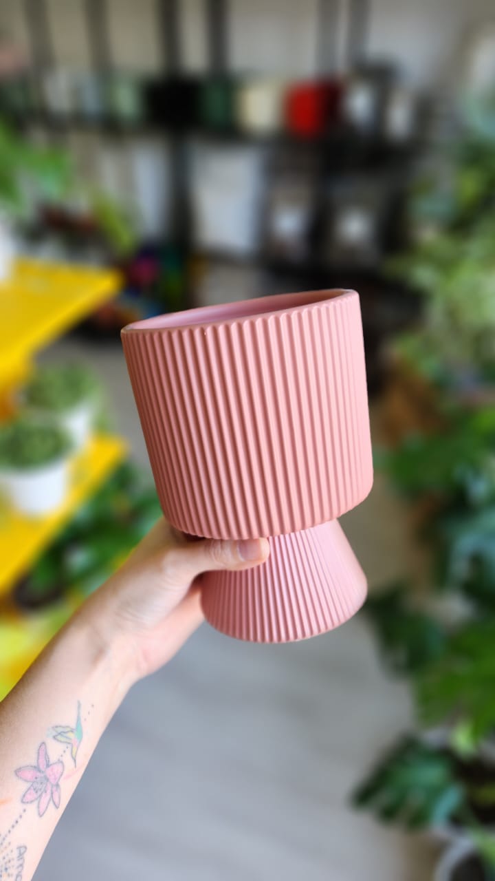 Macetero diseño copa alto