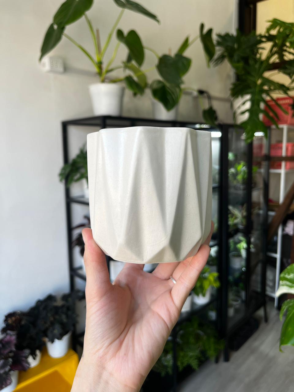 Macetero cerámica con tapón y drenaje