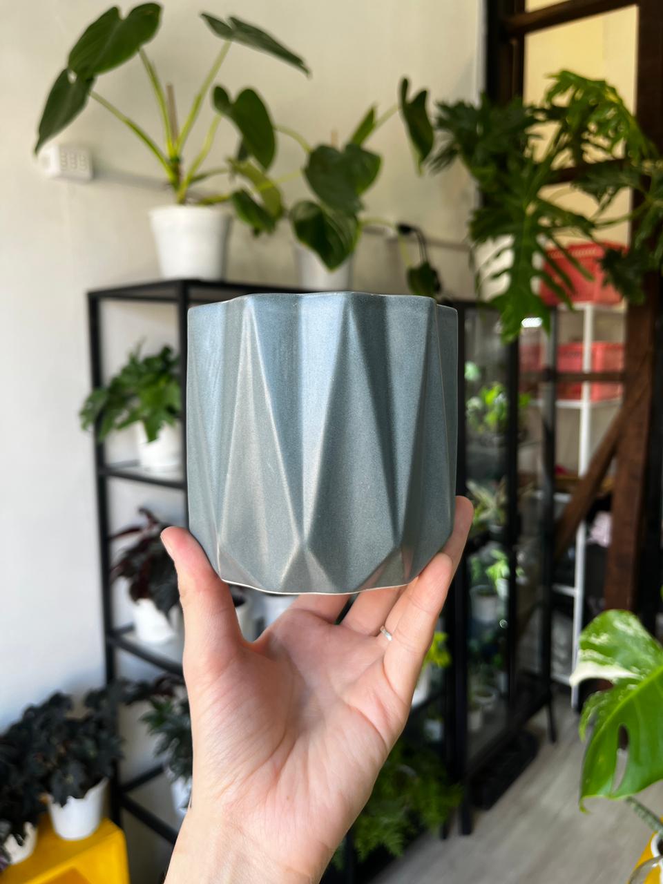 Macetero cerámica con tapón y drenaje