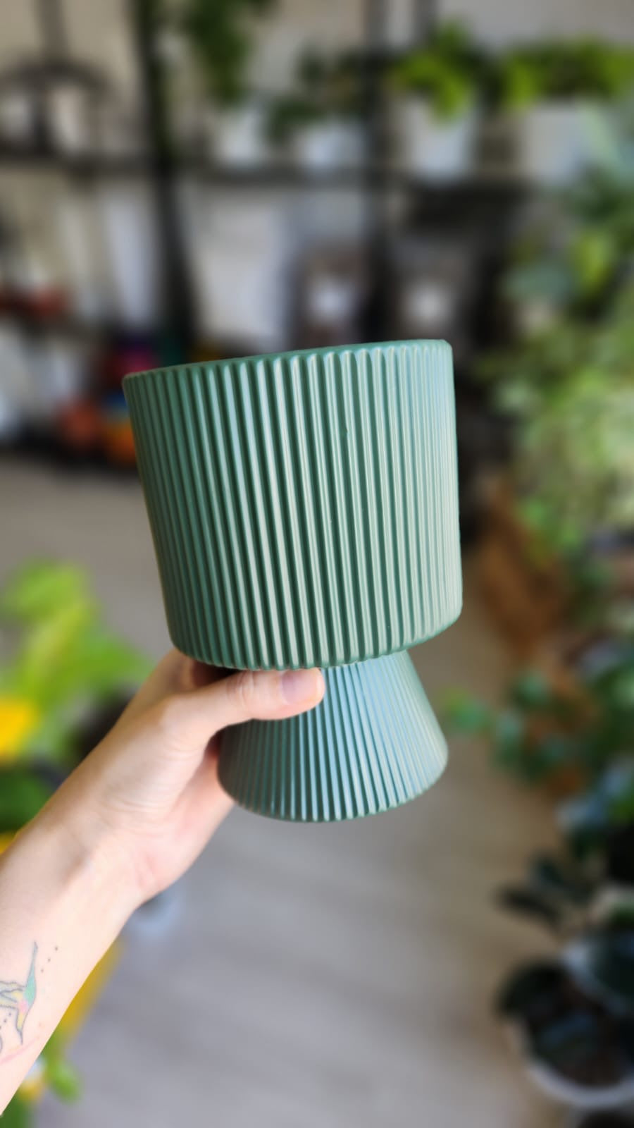 Macetero diseño copa alto